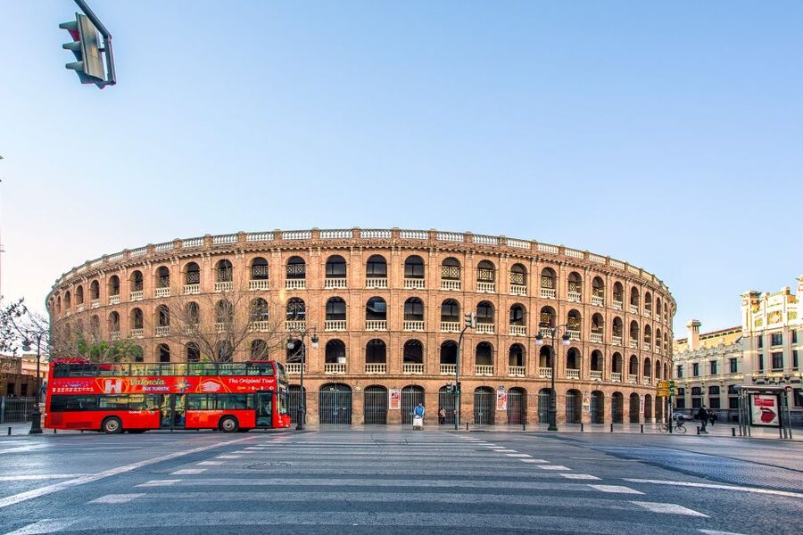 Valencia: 24 or 48-Hour Hop-on Hop-off Bus Ticket - Where the bus starts at Pintor Sorolla, and how to use the audio well