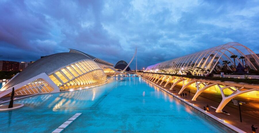 Valencia: 3-Hour Guided City Sightseeing & Beaches Bike Tour - The Port and Beach Finish: Ending With Open Sky