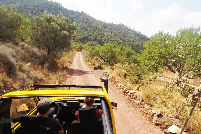 Valencia: ADVENTURE 4X4 JEEP Tour - Off-road driving in open 4x4 jeeps, with real stick/manual instructions
