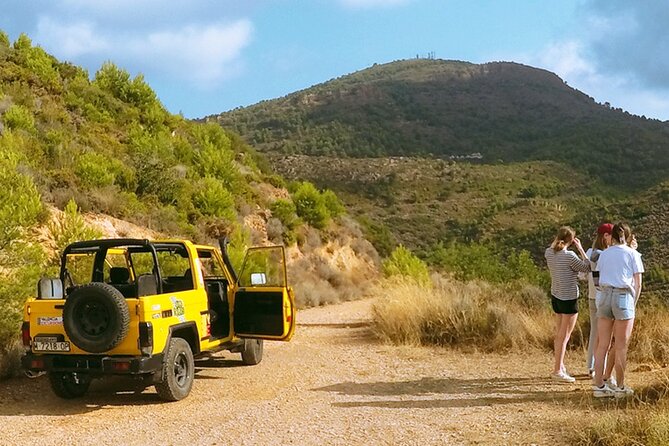 Valencia: ADVENTURE 4X4 JEEP Tour - Forest and mountain routes: fun traction, and a day that moves at human speed