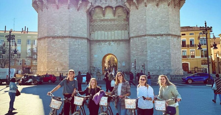 Valencia: All In One Daily City Tour by Bike and E-Bike - Starting Point, Bikes, and What You Choose: e-Bike or Regular