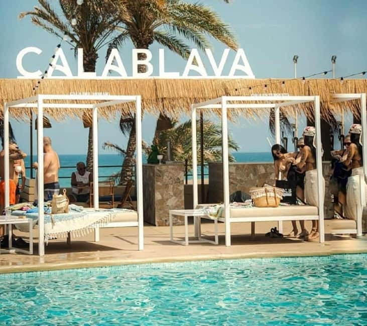 Valencia:Alquiler barco sin licencia PoblaFarnals+Beach Club - Beach Club pool time in Cala Blava: included downtime, not just a bonus