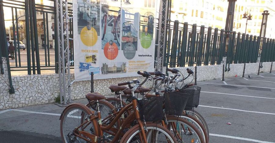 Valencia: Bike Rental for 1 to 4 Days - Why Valencia on a bike feels different