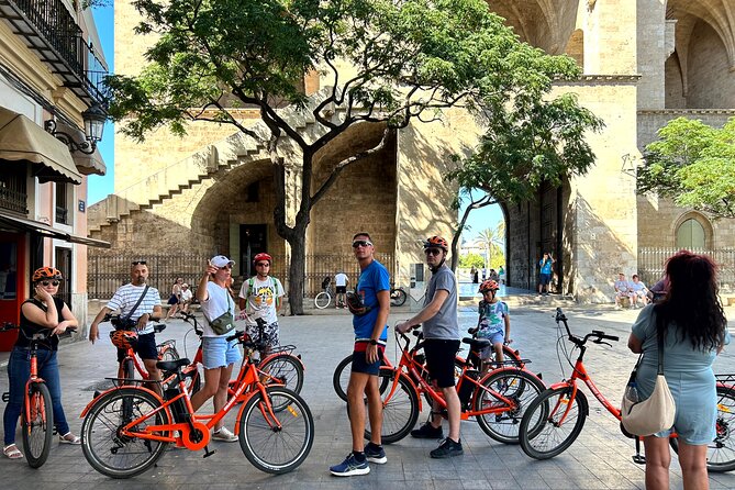 Valencia City Highlights in Guided Bike or E-Bike Tour - Cathedral Area and the Patron Saint Complex: What You Can See Without Getting Stuck