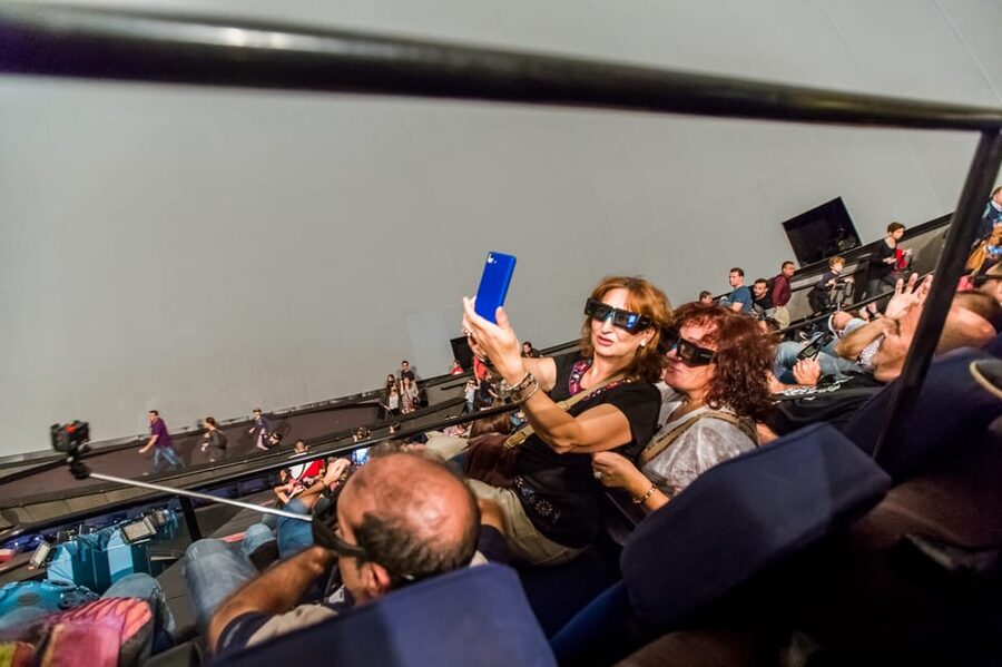 Valencia: City of Arts and Science 3D Movie at Hemisfèric - Who should book this, and who might not