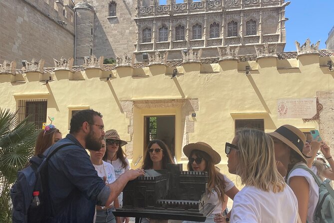 Valencia City Tour: A Treasure Hunt Experience - Starting at Mercat Central, a Food Market with Modernist Bones