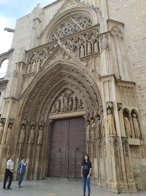 Valencia: City Walking Tour with Top Attractions - ITALIAN - Serranos Towers to the Palace of the Generalitat: The City’s Power Seen in Stone