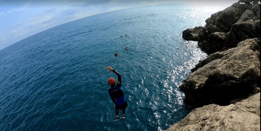 Valencia: Coasteering Adventure in Cullera Lighthouse - How the Tour Runs on the Coast, With Stops That Match the Adventure