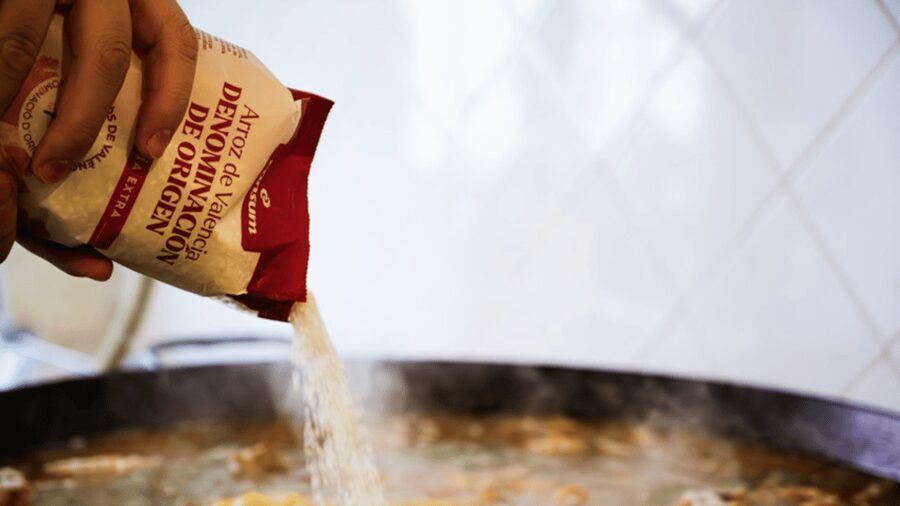 Valencia: cook your paella (with purchase at Russafa market) - Key highlights that make this paella workshop work
