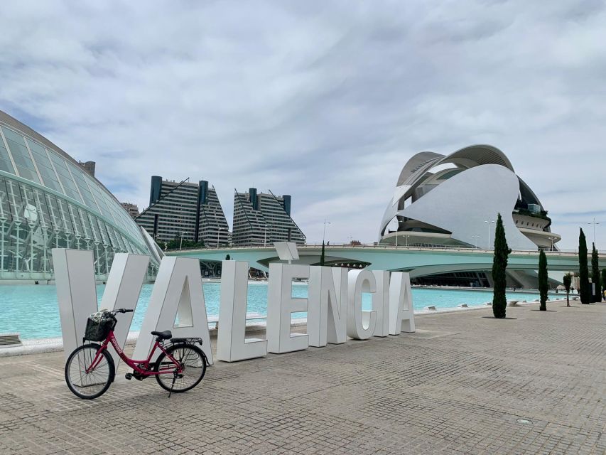 Valencia: Daily Rental Bike - The Bike Setup: What You Actually Get (and What Costs Extra)