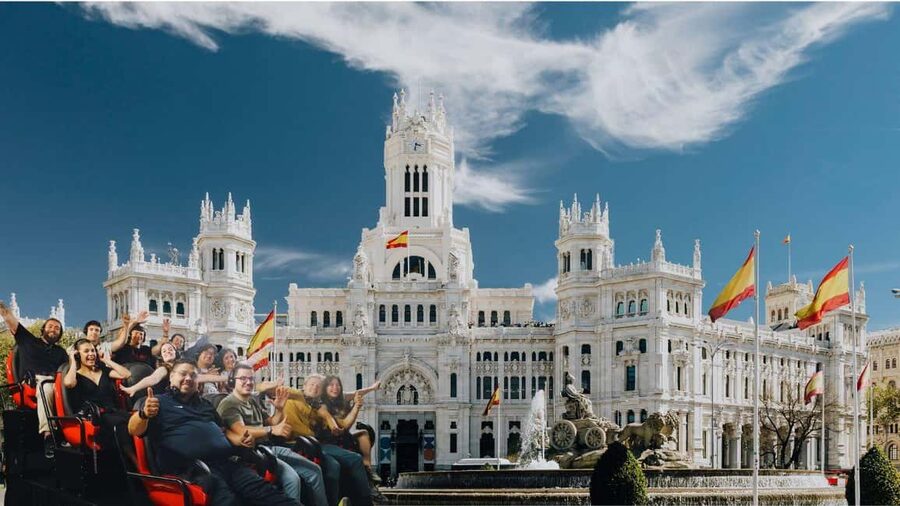 Valencia: Discover día de Muertos in Mexico (Inmersive Exp) - Flight simulator over the Mayan Route, up close