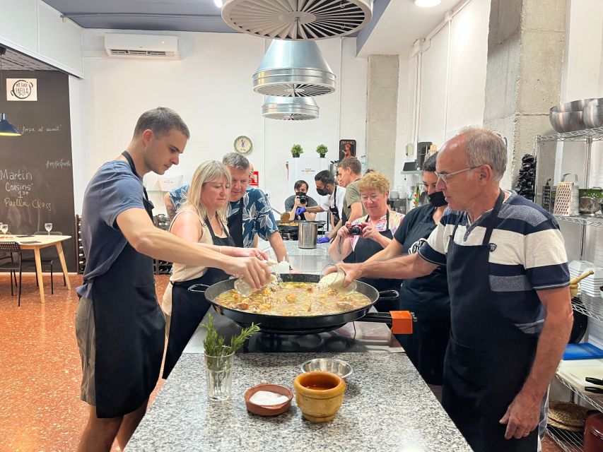 Valencia: Evening Guided Paella Workshop, Tapas, and Drinks - The cooking part that actually helps you later