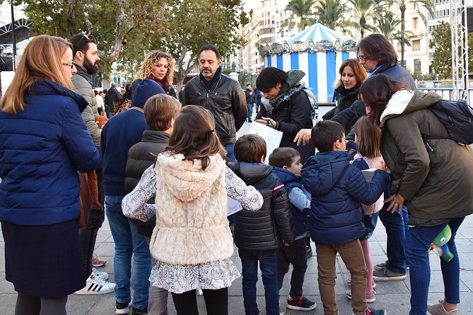 Valencia Family Tour Guided tour in Italian - Practical tips, from meeting point to what to wear
