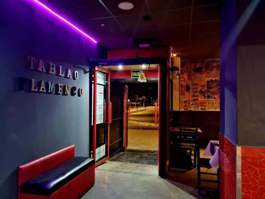 Valencia: Flamenco at Toro y La Luna with optional Dinner - Choose your night: show only or dinner and flamenco