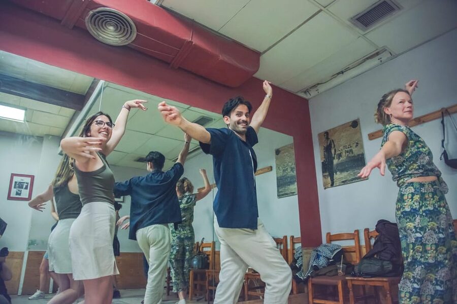 Valencia: Flamenco Class Experience - Fuente Luminosa Meet-Up: What to Expect in Valencia