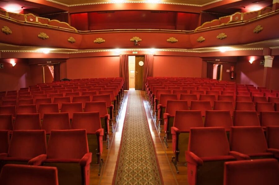 Valencia: Flamenco Show TEATRE TABLAO FLAMENCO in Teatro Talia - The four pillars of flamenco, explained without the guesswork