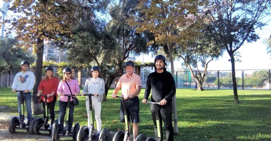 Valencia: Garden & Palace Music Segway Tour - Towers of Serranos and the old-city approach