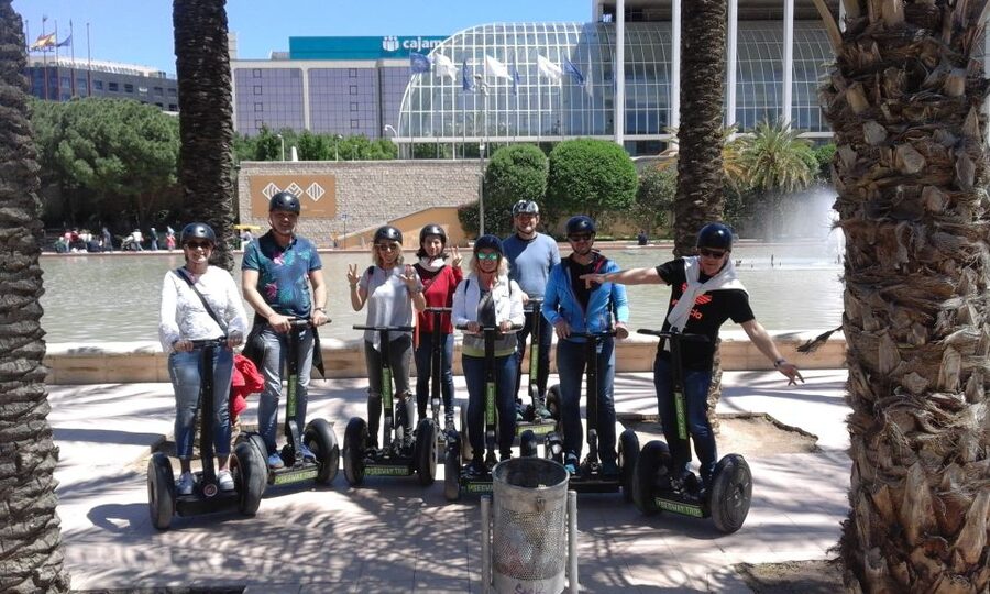 Valencia: Garden & Palace Music Segway Tour - The 1-hour format: enough time to feel it, not enough to get bored