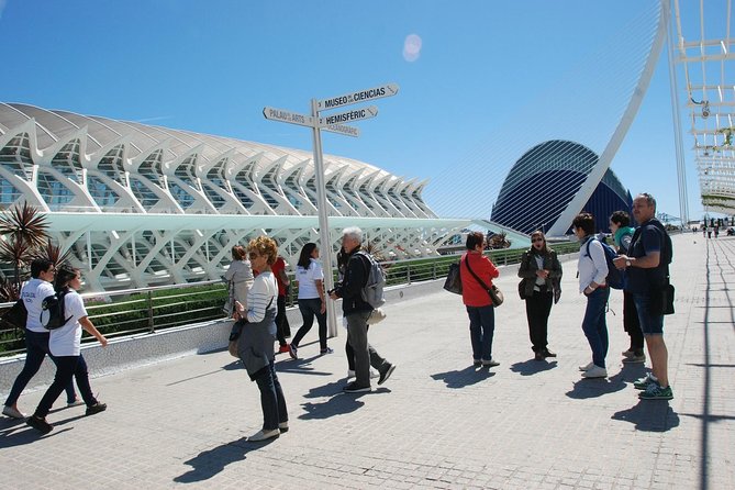 Valencia guided tours - walking tours - - Stop 1: Valencia Station North, Demetrio Ribes and Seccession modernism