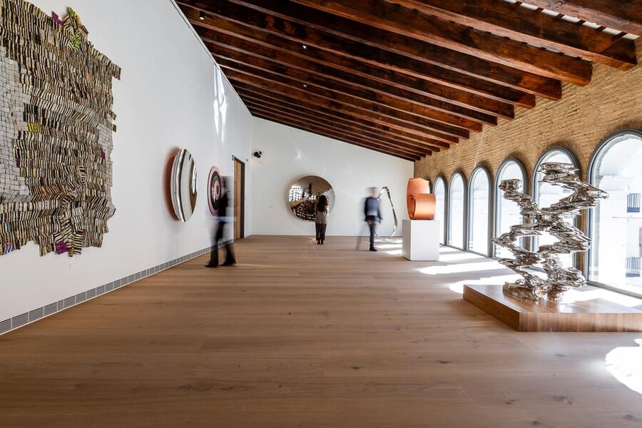 Valencia: Hortensia Herrero Art Center Ticket or Guided Tour - Art plus archaeology in the same visit