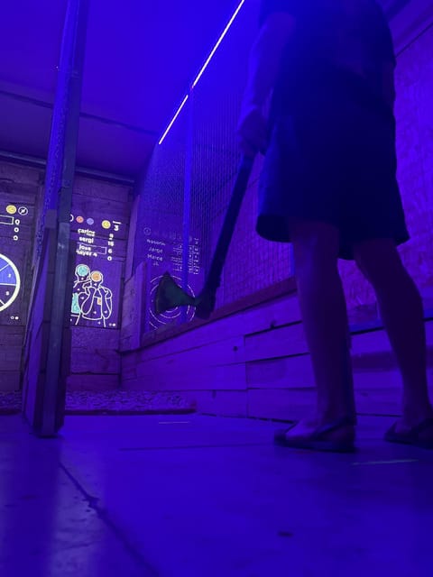 Valencia: Interactive Axe Throwing 1h - Practical Tips Before You Go (So You Don’t Waste Minutes)