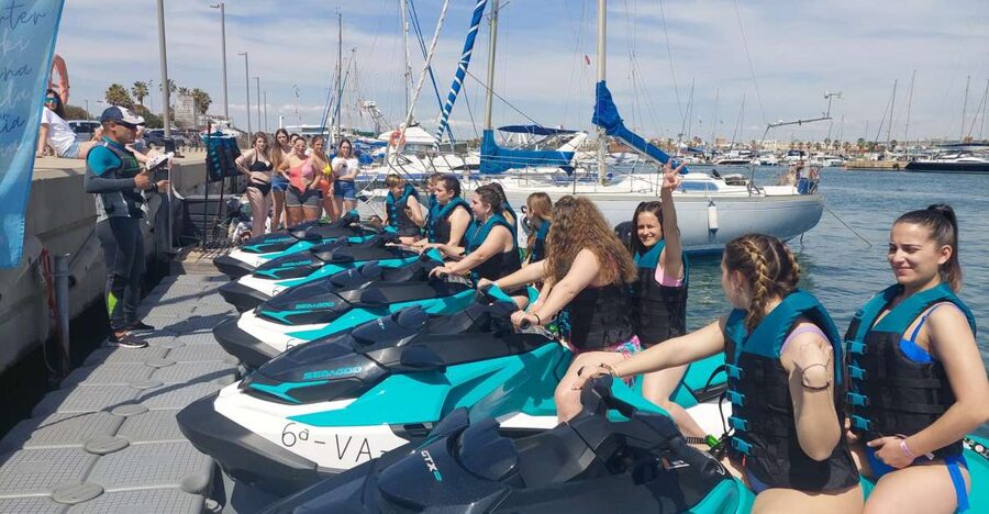 Valencia: Jetski experience with Guide - The 130 and 160 hp Jetskis: Where the Adrenaline Comes From