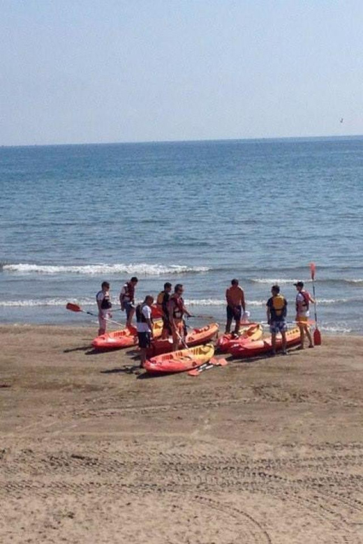 Valencia: Kayak Excursion - Kayaking out of Valencia’s Marina, with Malvarrosa as your route