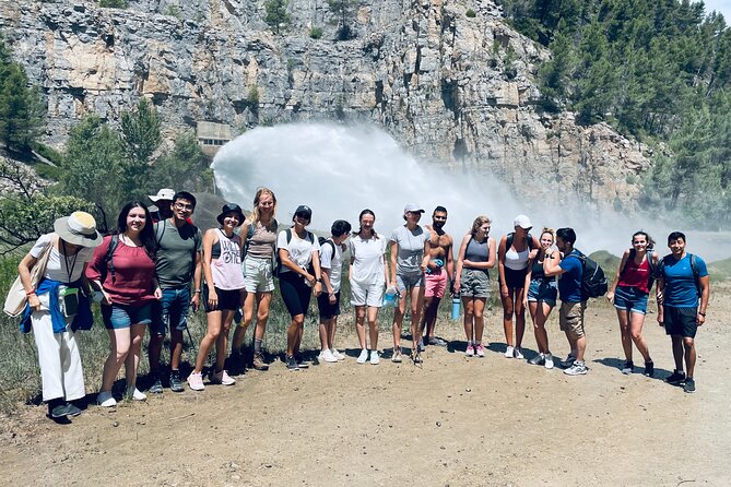 Valencia–Montanejos: Hiking/Raft/Kayak or Salto de la Novia - Sendero Familiar Hike and the Lake Swim Break