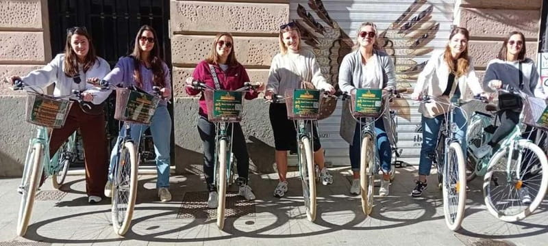 Valencia: Old Town to Modern Marvels "Premium EBike Yamaha" - Plaza Redonda and the UNESCO stop at La Lonja de la Seda