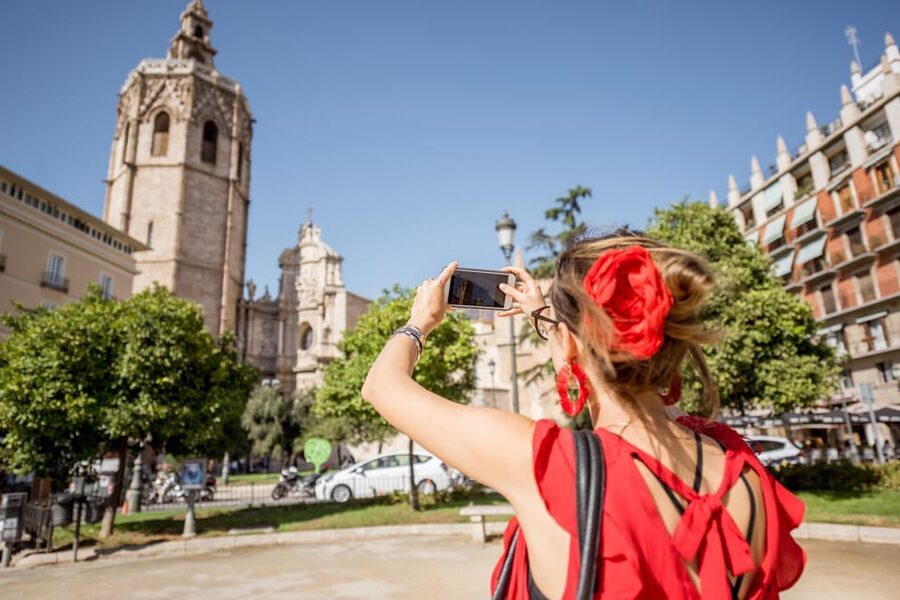 Valencia: Private Brunch Tour with Basic Spanish Learning - From Plaça d’Alfons el Magnànim to Mercat Central