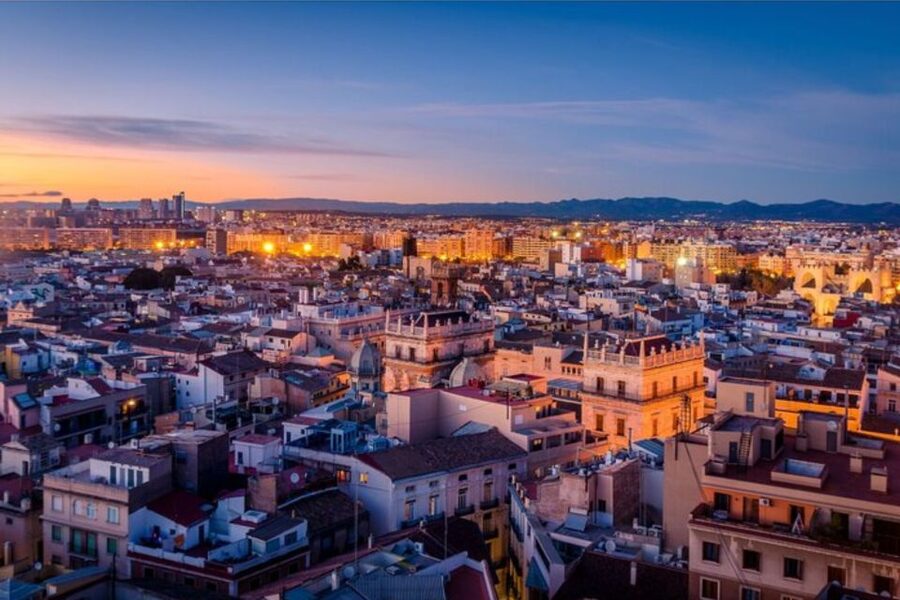 Valencia: Private custom tour with a local guide - Key things that make this Valencia tour worth it