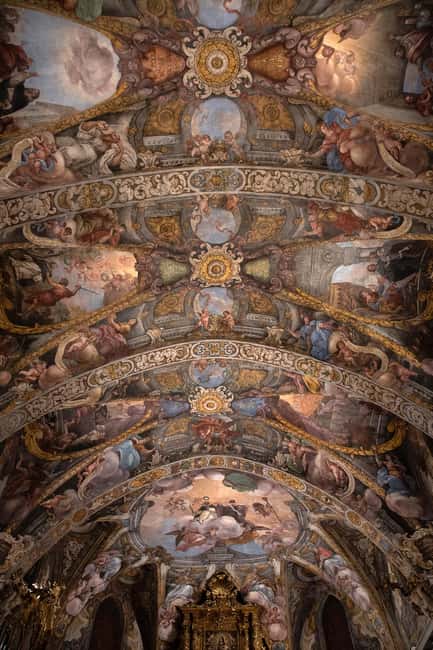 Valencia: San Nicolas Church Entry Ticket - What to focus on inside: Gothic structure and fresco vaults
