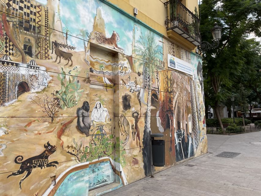 Valencia: Street Art Tour on Bicycle, E-Bike or E-Step - The Ride Starts With 1957, Then Everything Clicks
