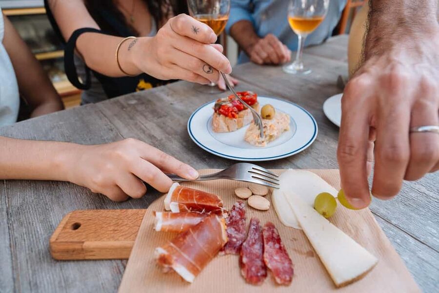 Valencia: Tapas and Drinks Evening Tour - Price and value: what $78 really covers in this Valencia evening