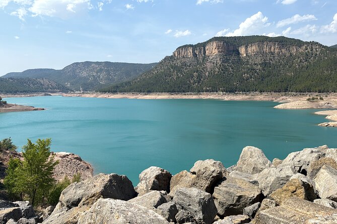 Valencia Tour Montanejos Hot Springs and Waterfall of the Bride - Puebla de Arenoso: a short hike that ends with a water jet moment