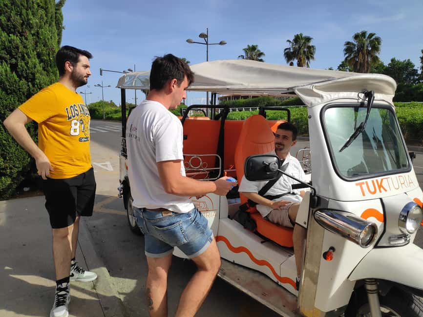 Valencia: Tuk Tuk Modern Tour - Why an electric tuk tuk works so well in Valencia