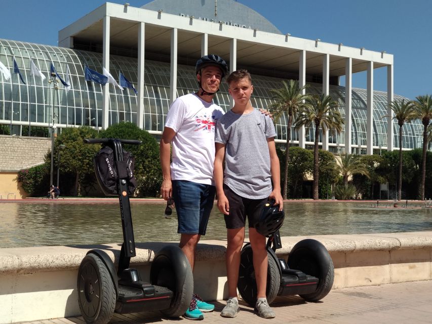 Valencia: Turia Park Segway Tour - Serranos Gates to Turia Park: your ride starts at a gothic gateway