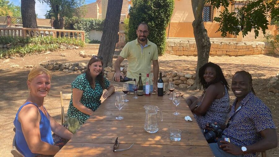 Valencia: Utiel-Requena Cave & Winery Day Trip with Tasting - Murviedro Bodega Histórica: 12th-century caves and the Bobal lesson