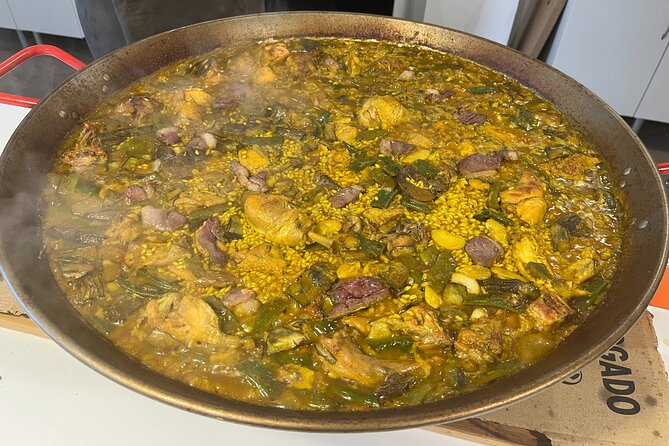 Valencian Paella class with welcome drinks and tapas - What makes the cooking lesson feel authentic (and not scripted)