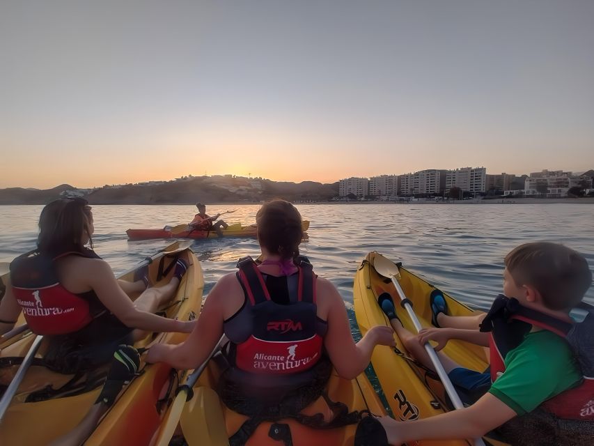Villajoyosa: Moonlight kayaking and dinner under the stars - Key things to know before you go