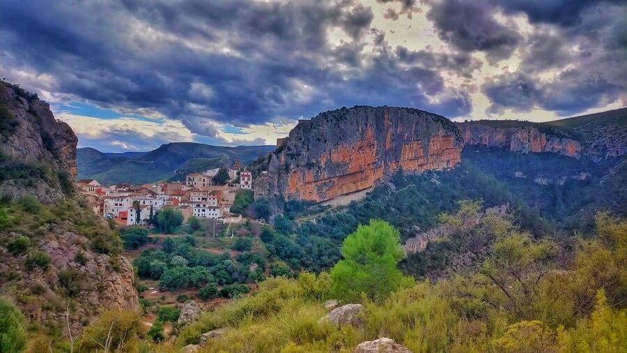 Visit the most beautiful village in Valencia: Chulilla - Why Chulilla feels special, even if you love cities