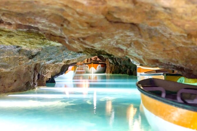 Visit to the Sant Josep Caves - What makes Sant Josep Caves special: the underground river atmosphere