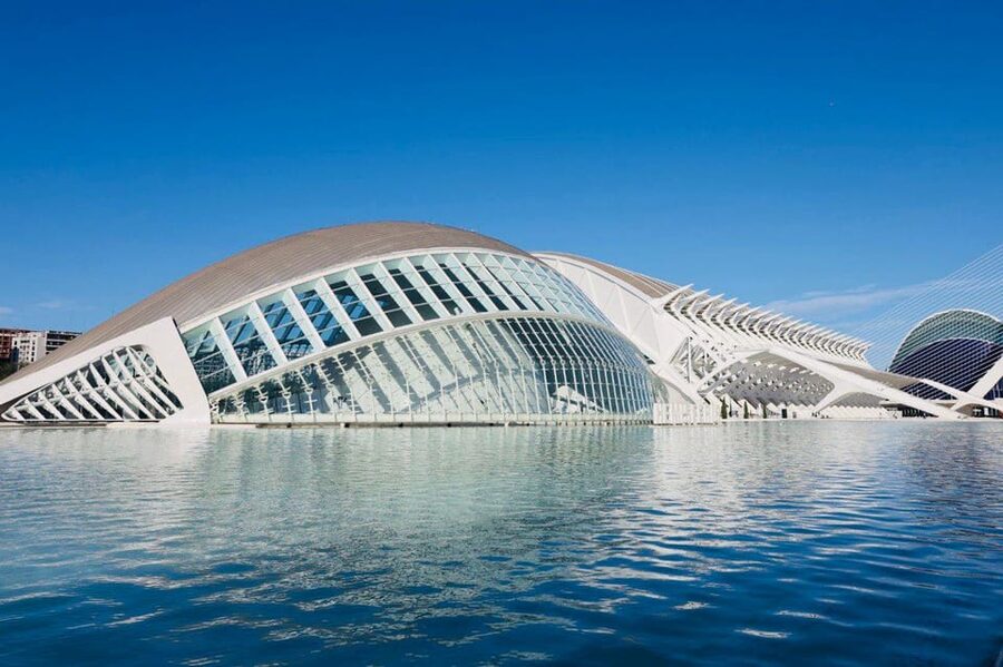 Zoom Through Valencia: Top 25 Hotspots on E-Scooters - Plaza del Ayuntamiento and Plaça de la Verge: Where the Day Sets Its Tone
